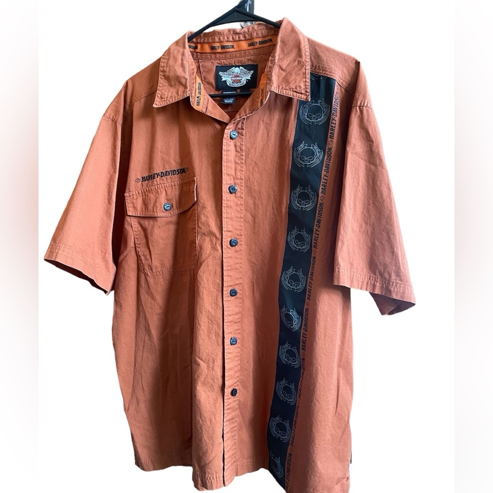 2009 Harley Davidson orange and black button up shirt. Mens Xl
